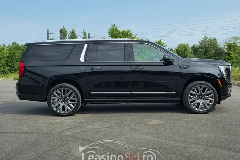 GMC Yukon din 2025 cu 15 km - oferta GMC100489 - foto 13