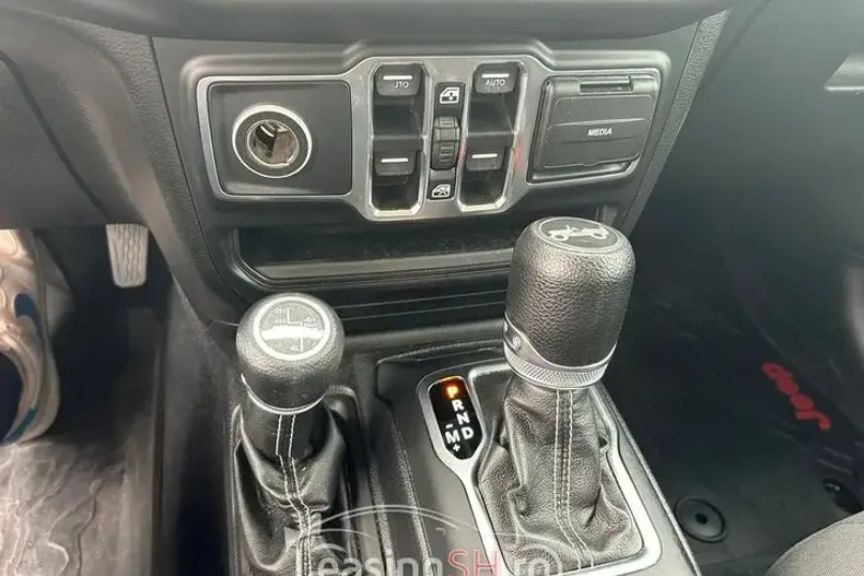 Jeep Wrangler din 2019 cu 153.765 km - oferta JEE100761 - foto 6