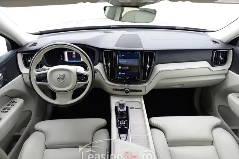 Volvo XC60 din 2022 cu 72.390 km - oferta VOL95920 - foto 9