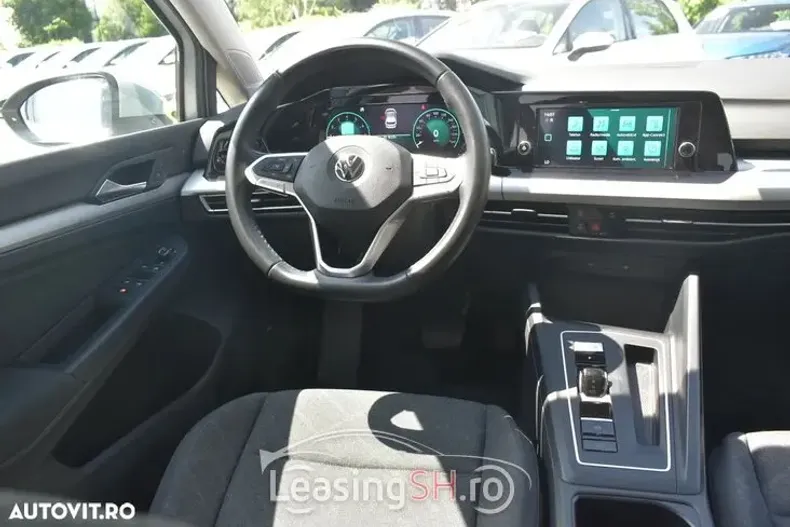Volkswagen Golf din 2021 cu 23.934 km - oferta VOL95863 - foto 2
