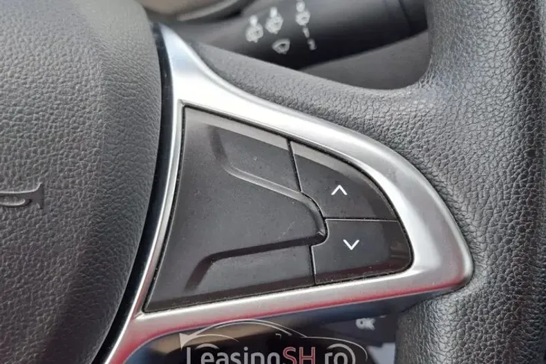 Dacia Duster din 2020 cu 79.399 km - oferta DAC101282 - foto 29