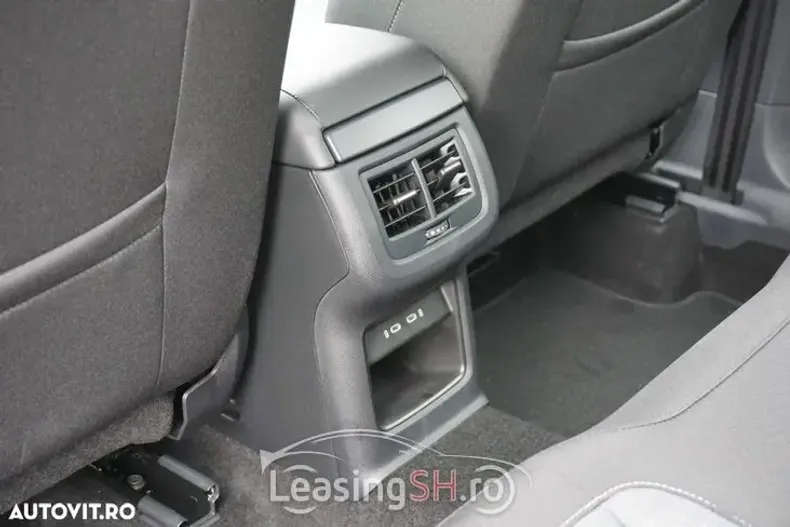 Seat Ateca din 2025 cu 5.000 km - oferta SEA95409 - foto 7