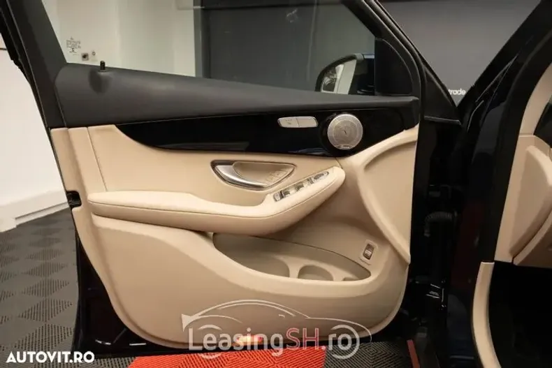 Mercedes-Benz 300 din 2022 cu 50.000 km - oferta MER95022 - foto 3