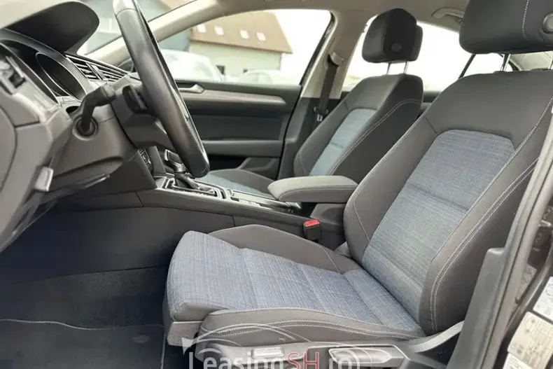 Volkswagen Passat din 2021 cu 144.876 km - oferta VOL100770 - foto 38