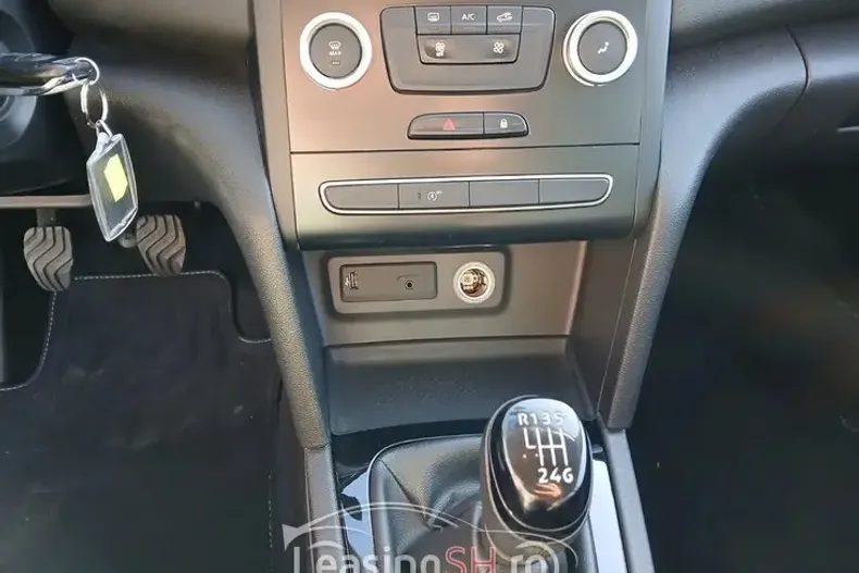 Renault Megane din 2021 cu 57.399 km - oferta REN103255 - foto 8