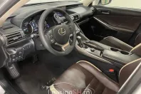 Lexus Seria IS din 2019 cu 168.046 km - oferta LEX103169 - foto 36