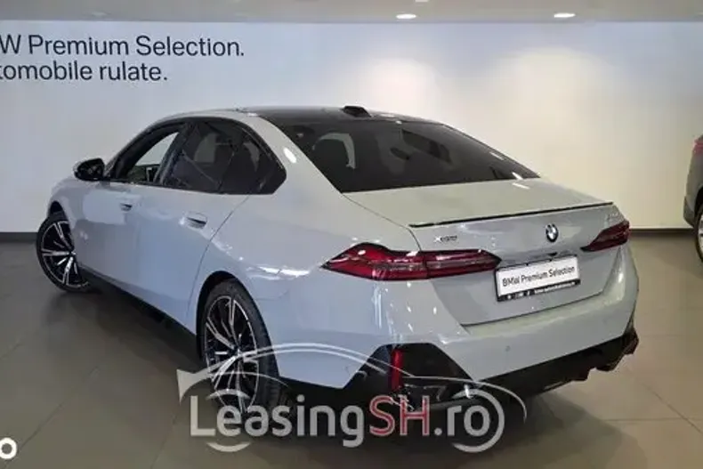 BMW 520d din 2025 cu 6.000 km - oferta BMW102906 - foto 5