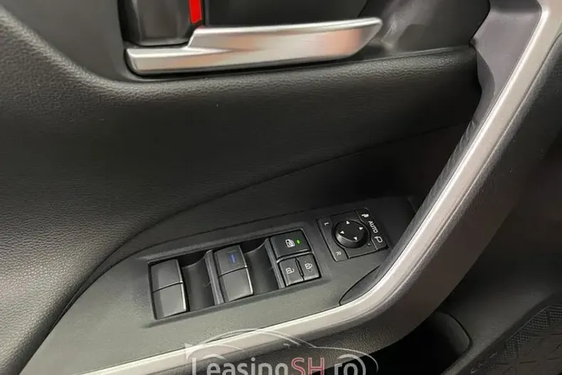 Toyota RAV4 din 2020 cu 98.188 km - oferta TOY102416 - foto 11