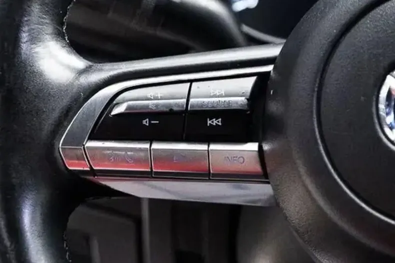 Mazda 3 din 2019 cu 126.350 km - oferta MAZ102674 - foto 37