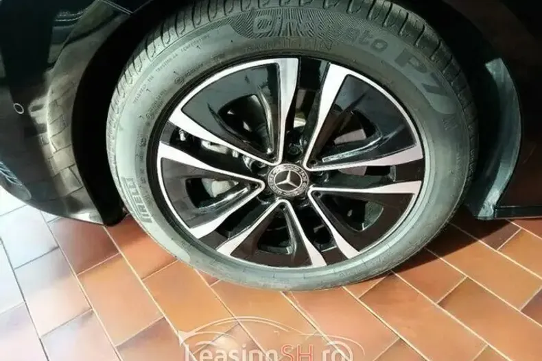 Mercedes-Benz 180 din 2023 cu 7.000 km - oferta MER99617 - foto 9