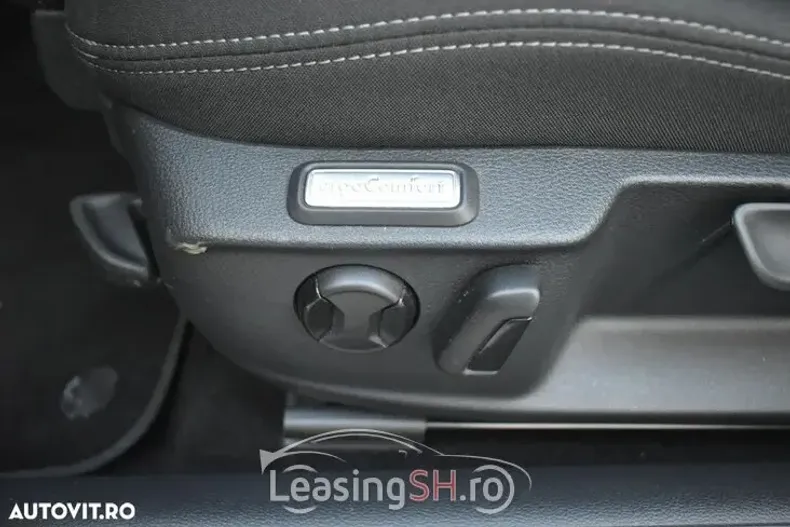 Volkswagen Passat din 2020 cu 117.002 km - oferta VOL103048 - foto 17