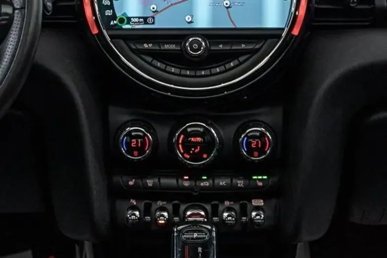 MINI Cooper S din 2019 cu 149.244 km - oferta MIN103221 - foto 38