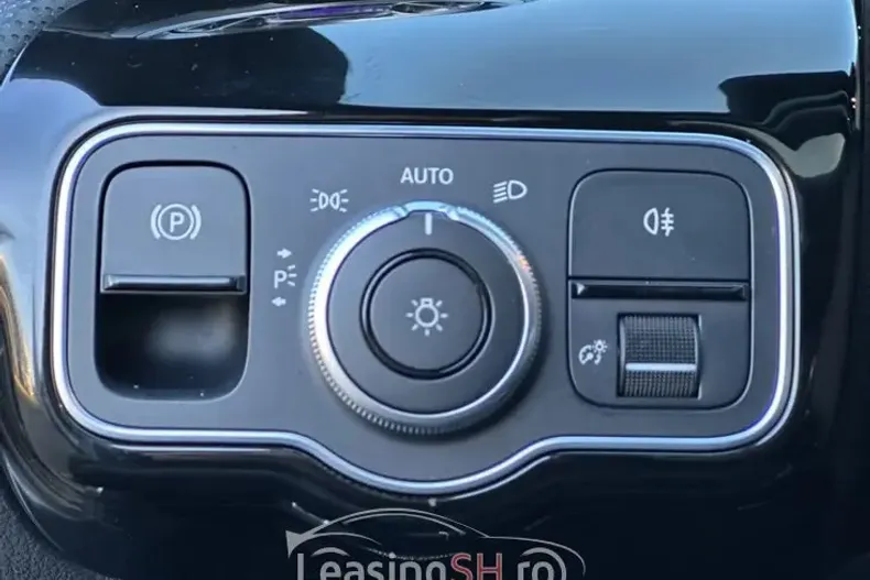 Mercedes-Benz 180 din 2020 cu 78.000 km - oferta MER99529 - foto 4