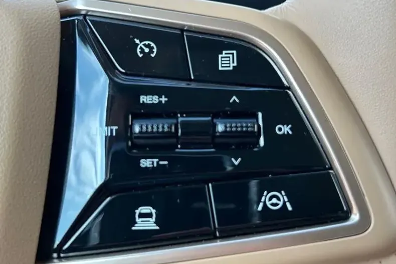 Ssangyong Actyon din 2025 cu 2.000 km - oferta SSA103090 - foto 13