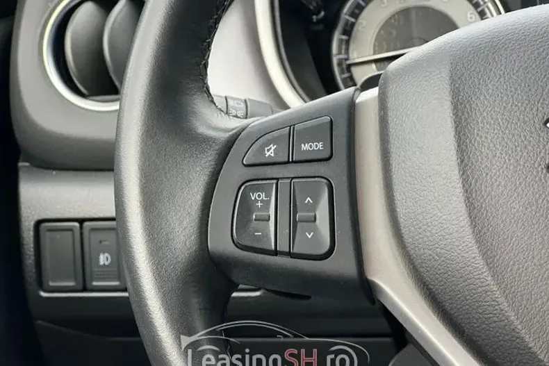 Suzuki Vitara din 2023 cu 25.000 km - oferta SUZ103174 - foto 19