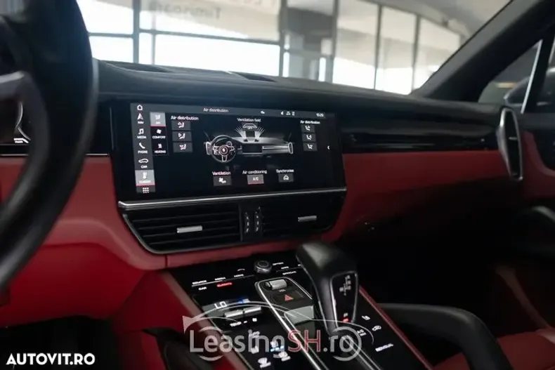 Porsche Cayenne din 2021 cu 68.091 km - oferta POR102781 - foto 3