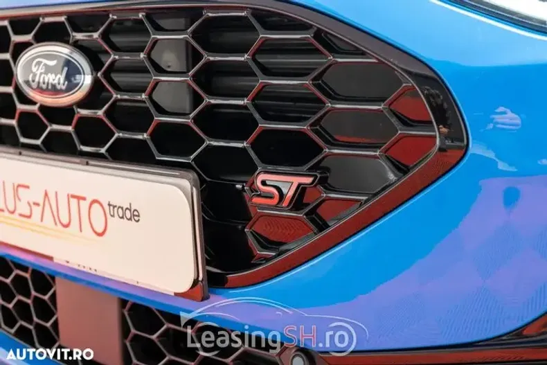 Ford Focus din 2025 cu 5.700 km - oferta FOR103182 - foto 2