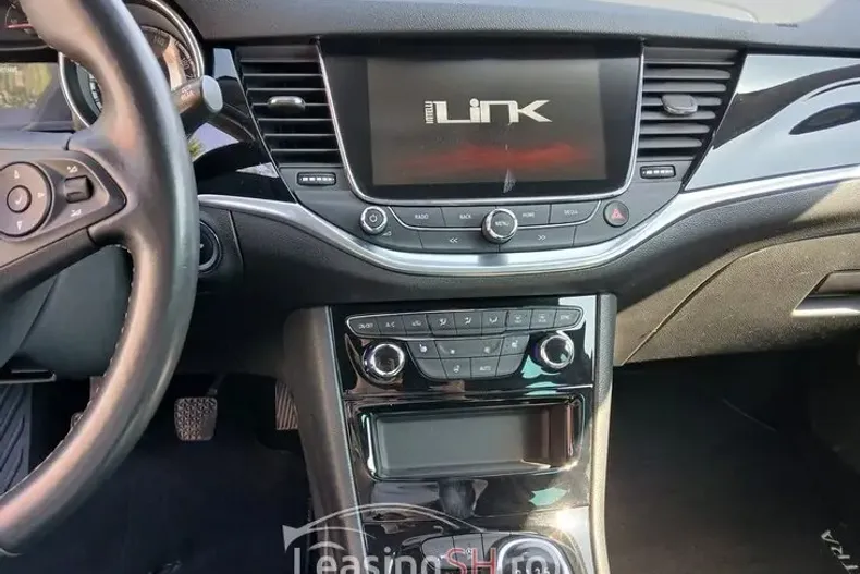 Opel Astra din 2019 cu 111.996 km - oferta OPE103254 - foto 4