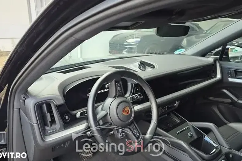 Porsche Cayenne Coupe din 2024 cu 37.611 km - oferta POR100274 - foto 5