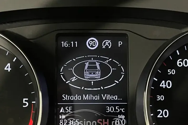 Volkswagen Passat din 2021 cu 82.365 km - oferta VOL101926 - foto 8