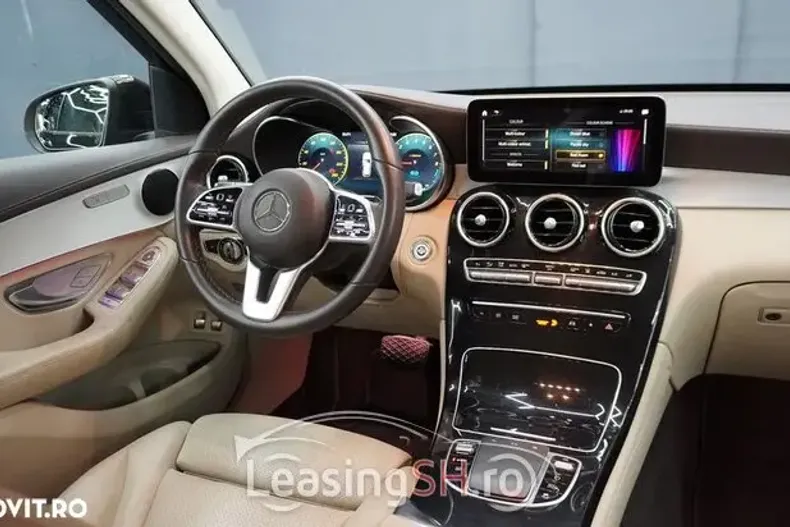 Mercedes-Benz 300 din 2021 cu 87.678 km - oferta MER100897 - foto 2